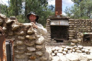 Geoff and the stove - &#169; NPWS (Leppert)