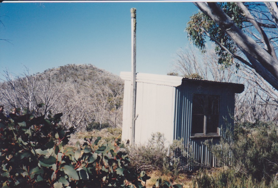 Linesmans Hut number 2 photo: copyright Olaf Moon