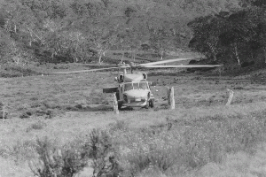 Navy helicopter powering down, photo John Hamilton